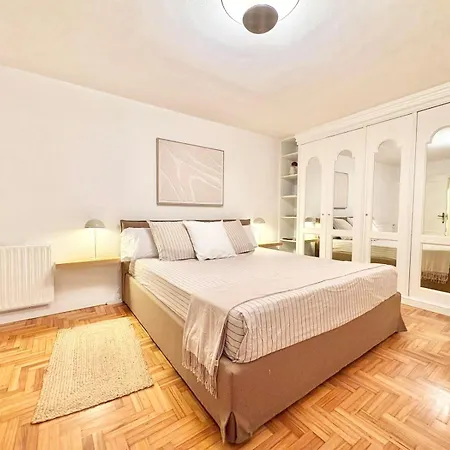 Atico Duplex En El Corazon Del Casco Historico De