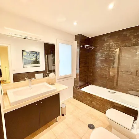 شقة Atico Duplex En El Corazon Del Casco Historico De *