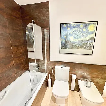 Atico Duplex En El Corazon Del Casco Historico De オビエド