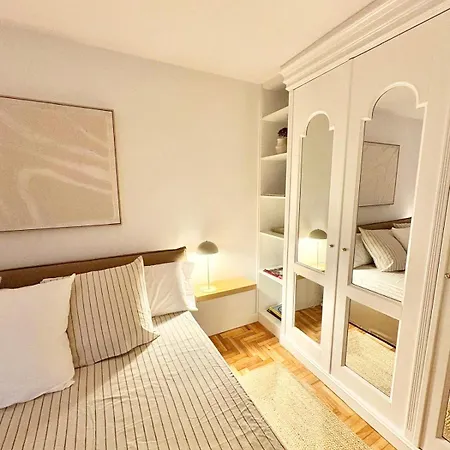 Atico Duplex En El Corazon Del Casco Historico De شقة اوفيدو