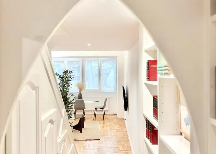 Atico Duplex En El Corazon Del Casco Historico De * 奥维耶多